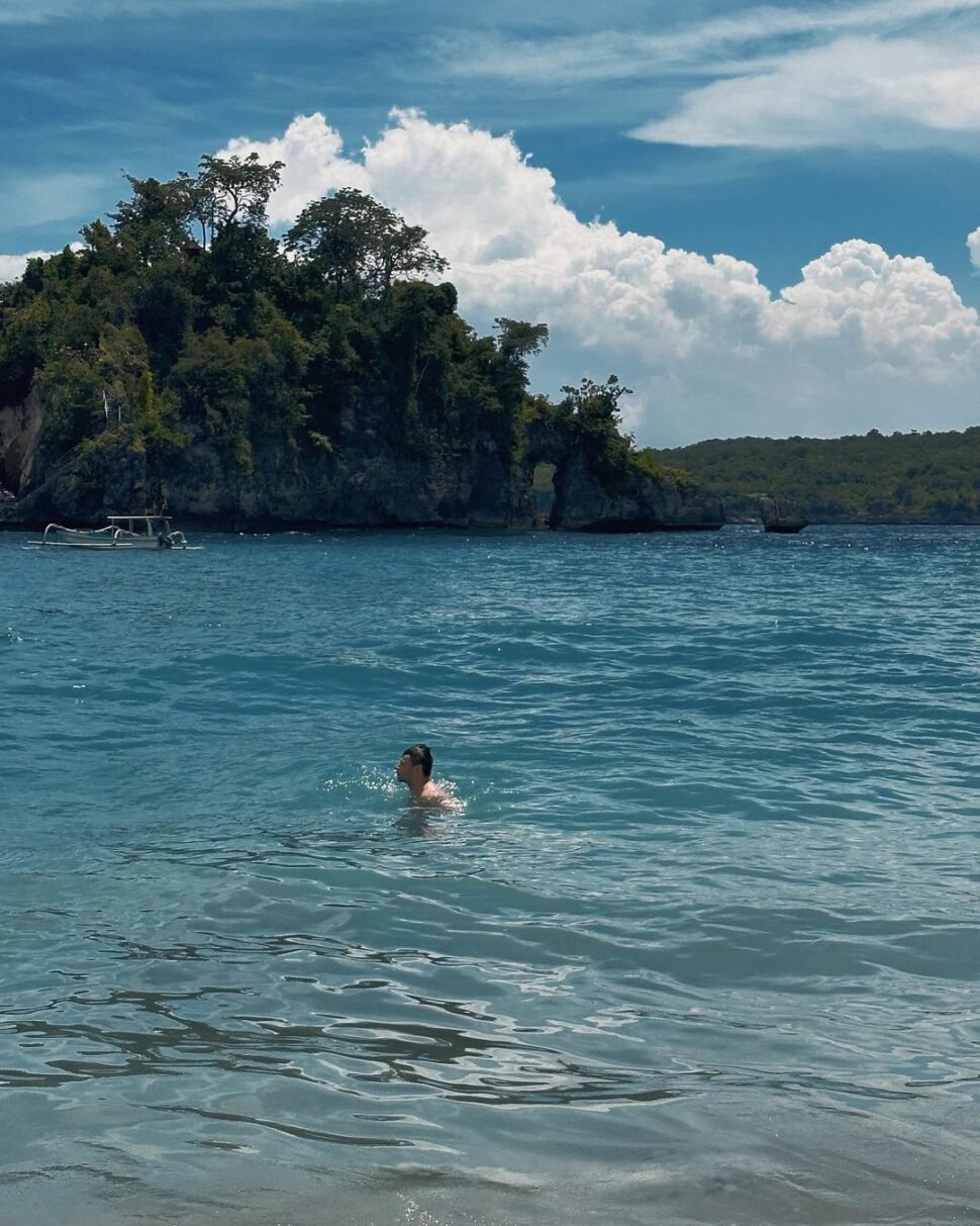 Swimming in Crystal Bay Nusa Penida