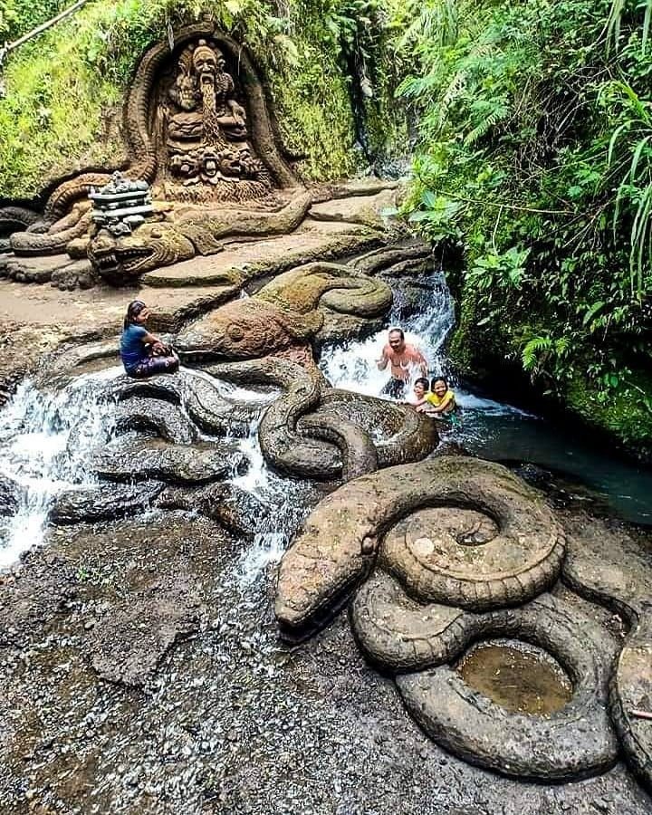 Taman Beji Griya Waterfall